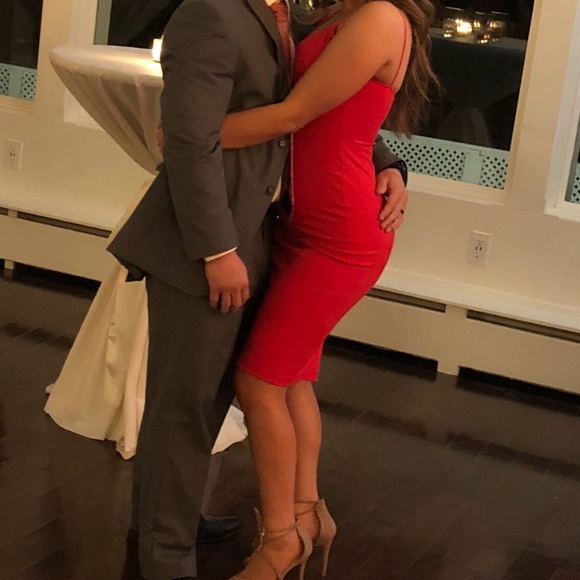 Lulus midi body con dress in red - Picture 8 of 8